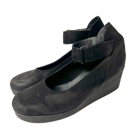 $340 ARCHE France US 8/EU 39 Black Suede Nubuck Mary Jane’s Pumps Shoes - Picture 2 of 13